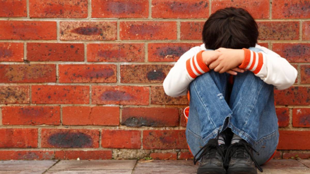 Estudiante termina inconsciente tras presunta agre