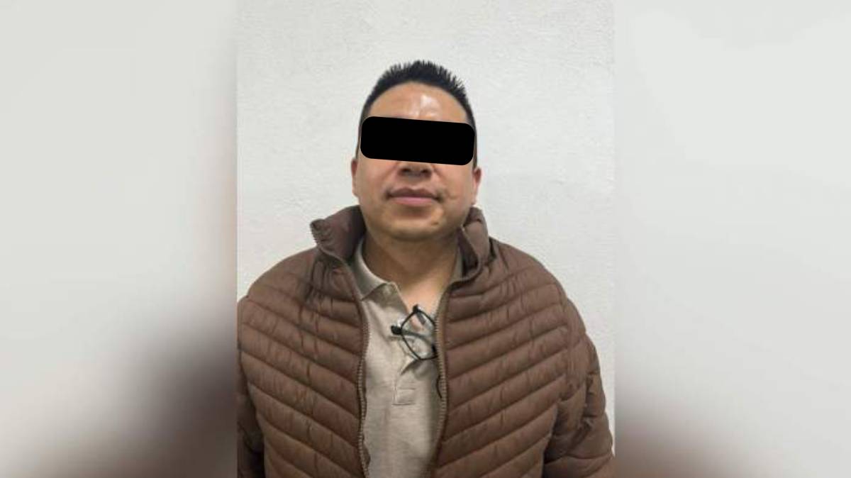 Fuga de presunto secuestrador destapa antecedentes y envía a prisión a dos custodios en Puebla