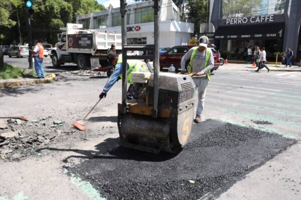 Pepe Chedraui acelera programa de bacheo en Puebla; Carmen Huexotitla entra a la lista de colonias intervenidas