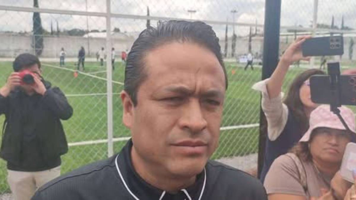 Alcalde de Chignahuapan niega tener Cybertruck de Tesla y presume chofer personal