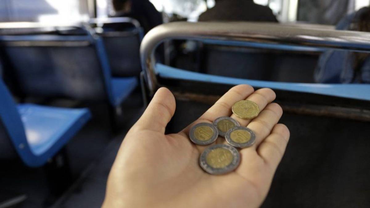 Tarifa preferencial del transporte en Puebla seguirá vigente; gobierno detecta uso de credenciales falsas