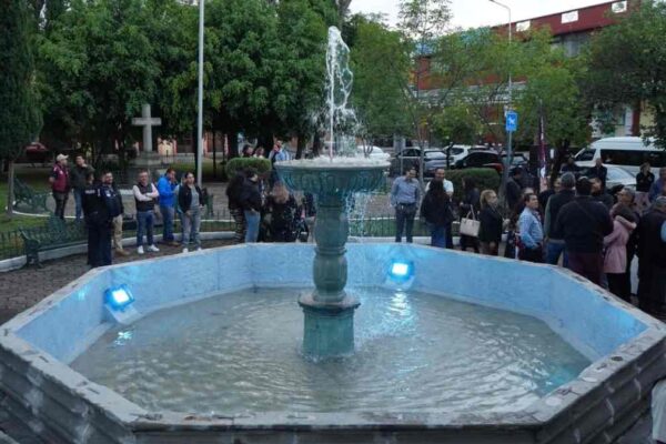 Fuente del Parque de Santiago vuelve a operar tras rehabilitación; instalaron nueva iluminación y renovaron sus sistemas