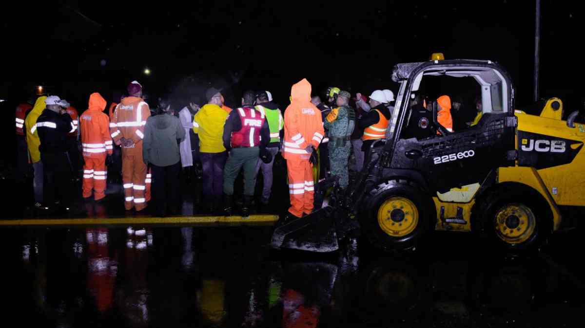 Tras la tormenta, Puebla despliega más de 800 elementos para atender zonas inundadas
