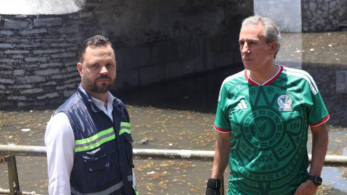 Pepe Chedraui supervisa desazolve en el Puente de Ovando; buscan reabrir la circulación tras las lluvias