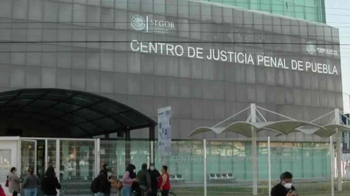 Se fuga presunto secuestrador de Casa de Justicia Puebla; investigan posible complicidad de policías