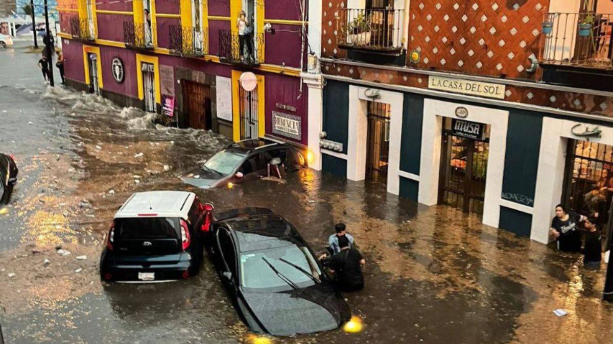 Pepe Chedraui revela que coladeras del bulevar 5 de Mayo fueron tapadas con concreto; anuncian obra integral para frenar inundaciones
