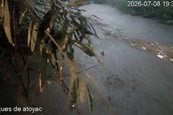 Río Atoyac alcanza el 95% de su capacidad en Puebla; autoridades intensifican vigilancia y llaman a mantenerse alerta