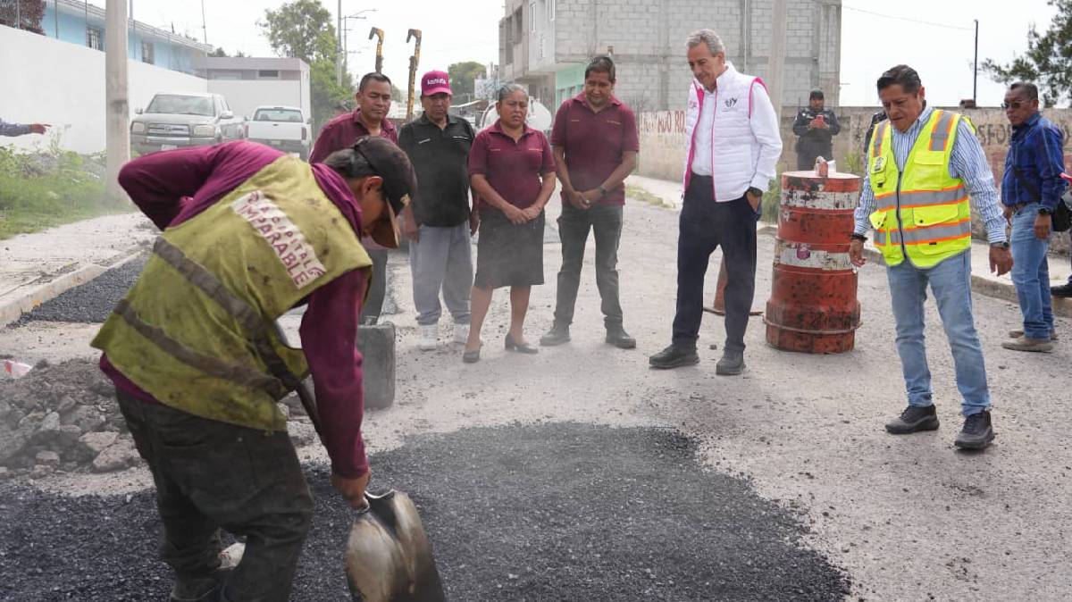 Pepe Chedraui supervisa bacheo en San Andrés Azumiatla; Gobierno de Puebla refuerza mantenimiento vial