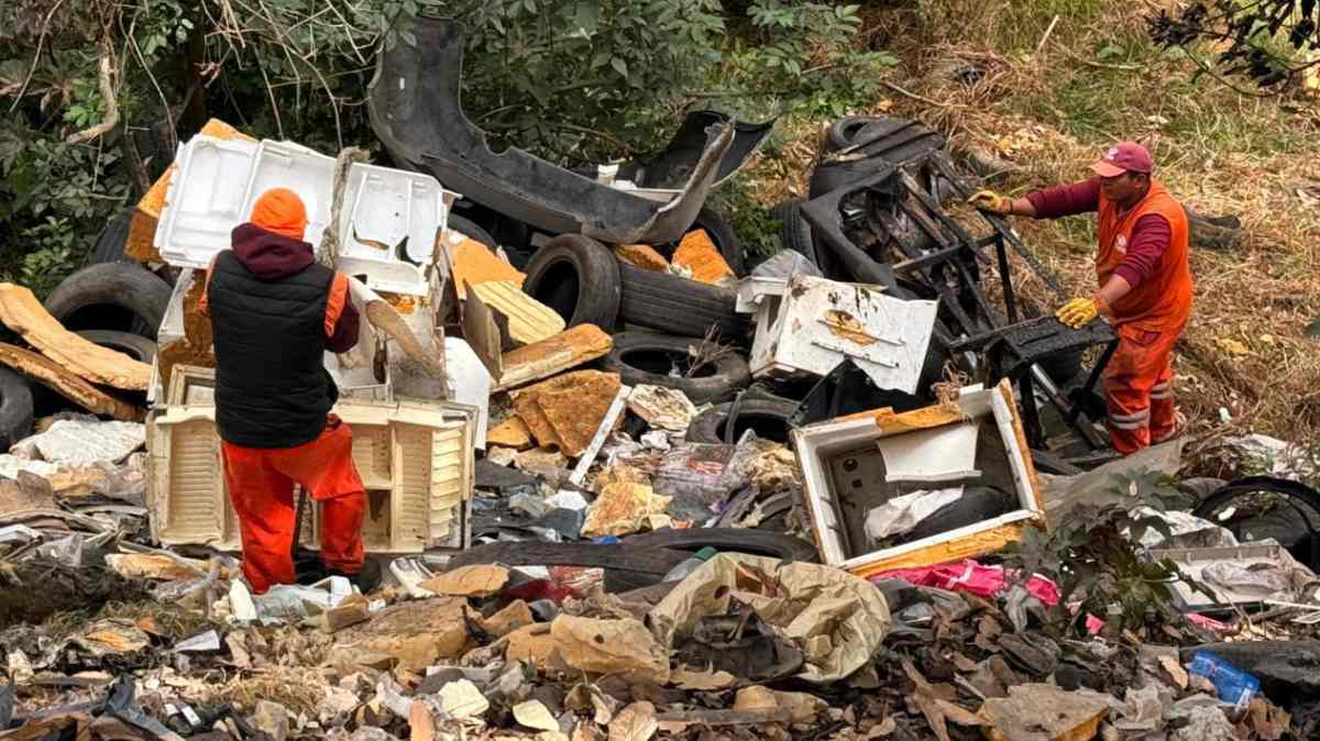 Puebla limpia barrancas y vasos reguladores para reducir riesgos por lluvias; Gobierno de Pepe Chedraui refuerza operativo preventivo