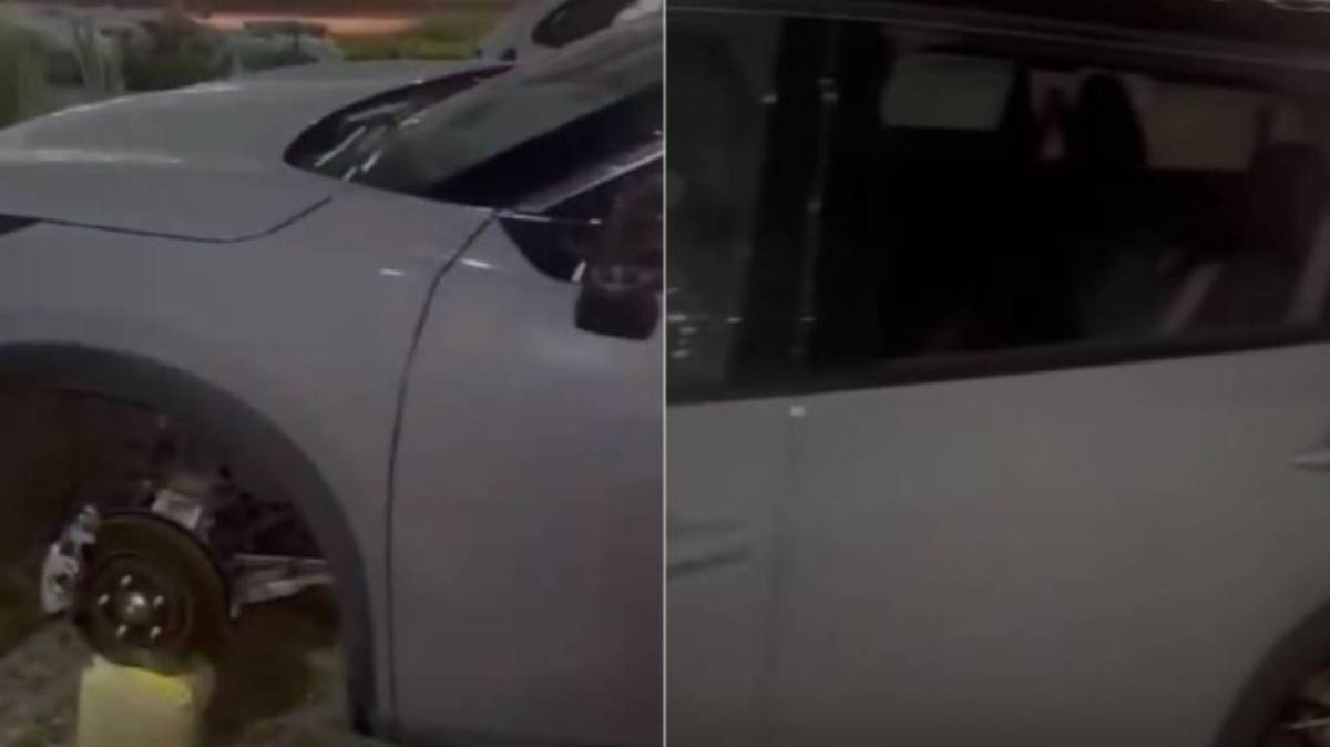 Roban camioneta en estacionamiento de Vía Atlixcáyotl; en solo 20 minutos se llevaron llantas, regalos y autopartes