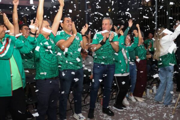Más de 100 mil personas llenaron el Zócalo de Puebla durante el Mundial; así se vivió la fiesta que reunió a familias y aficionados