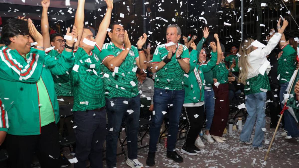 Más de 100 mil personas llenaron el Zócalo de Puebla durante el Mundial; así se vivió la fiesta que reunió a familias y aficionados