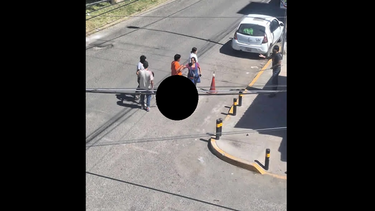 Violencia en Rivera Anaya: Hombre resulta apuñalado tras riña familiar.