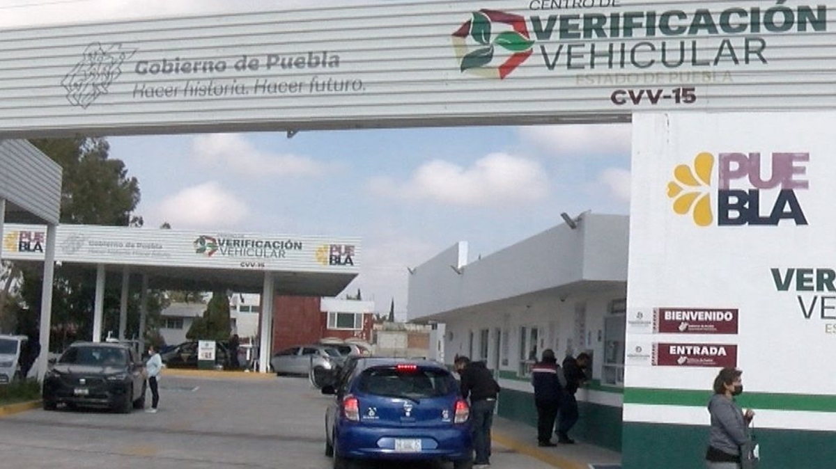 Solo 3 de cada 10 autos verifican en Puebla: SMADSOT alista campaña de concientización.