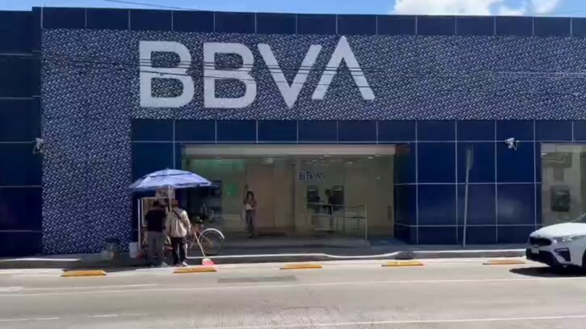 Violento asalto a cuentahabiente en Puebla: le roban 200 mil pesos tras salir de BBVA