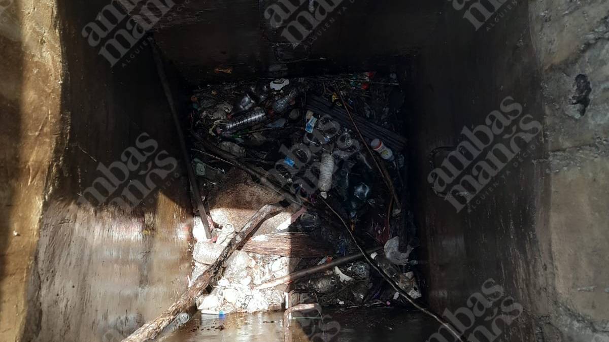 Movilización en escuela de Puebla por reporte de presuntos restos humanos; Fiscalía acudirá para verificar el hallazgo