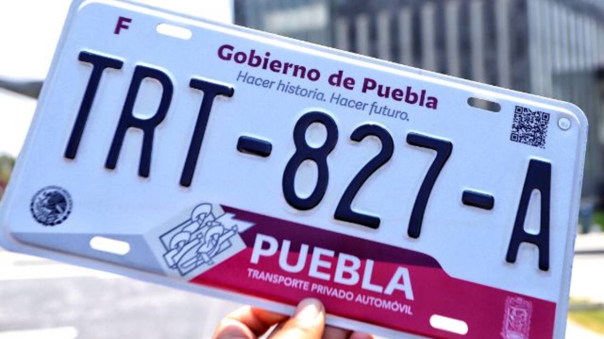 Puebla analiza expedir licencias de conducir para migrantes en Estados Unidos; estos son los estados donde podrían instalar módulos