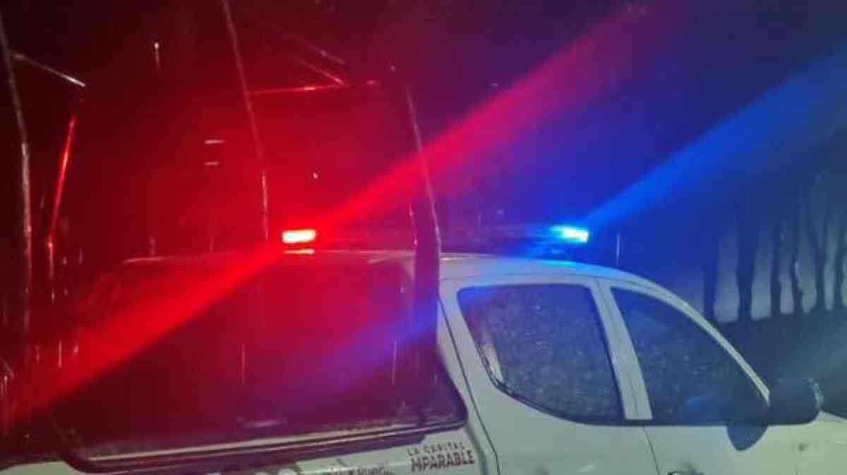 Hallan a dos hermanos asesinados dentro de su casa en Puebla; estaban atados de manos y pies