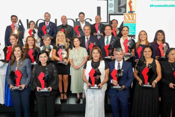 Pepe Chedraui recibe reconocimiento nacional por transparencia; Puebla destaca por su Gobierno Abierto