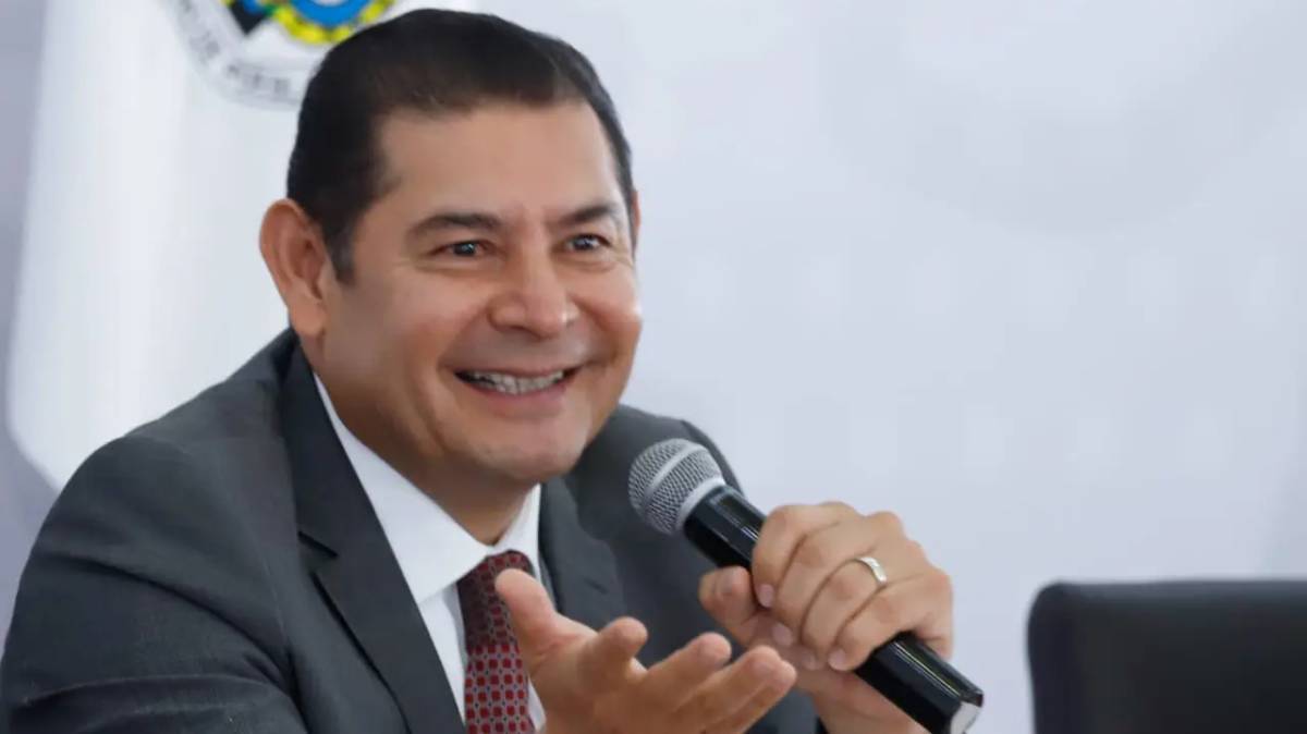 Alejandro Armenta reta con antidoping y bromea: positivo en pozole