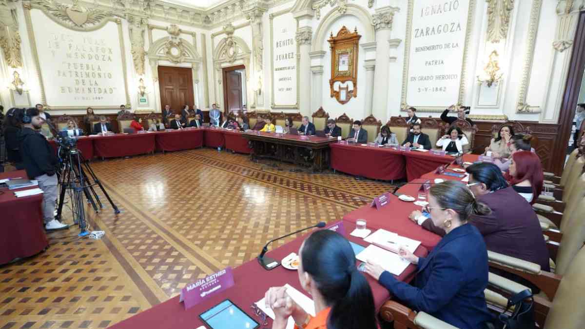 Cabildo de Puebla aprueba acuerdos sobre salud, vivienda y jubilaciones