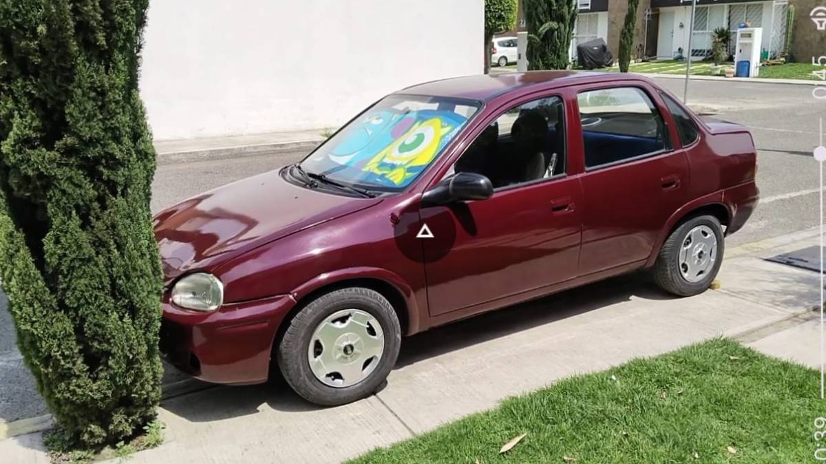 Roban Chevy Monza en estacionamiento de Bodega Aurrera en Misiones de San Francisco; buscan el vehículo