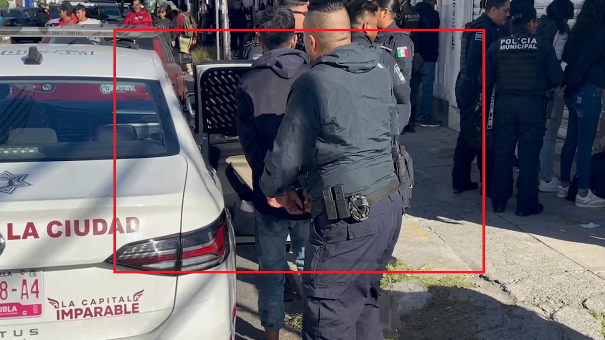 Cae banda de carteristas frente a Medicina de la BUAP: Operativo y retención ciudadana desquician la 31 Poniente