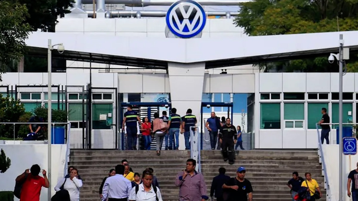 Trabajadores de VW denuncian irregularidades en pagos y el silencio del Sitiavw.