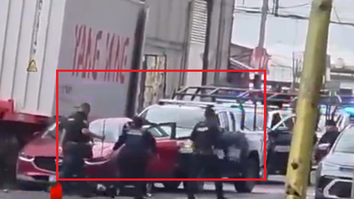 Persecución y balacera en Cuautlancingo: recuperan camioneta robada y detienen a tres.