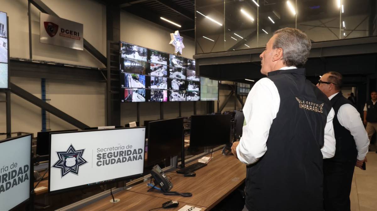 Pepe Chedraui supervisa el sistema Puebla 360; revisan cámaras de vigilancia para reforzar la seguridad en la capital