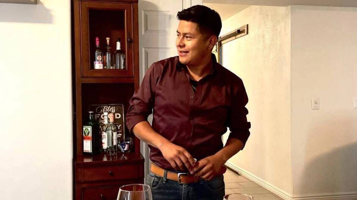 Joven herrero lucha por su vida tras ser incendiado por un hombre en su taller en Puebla