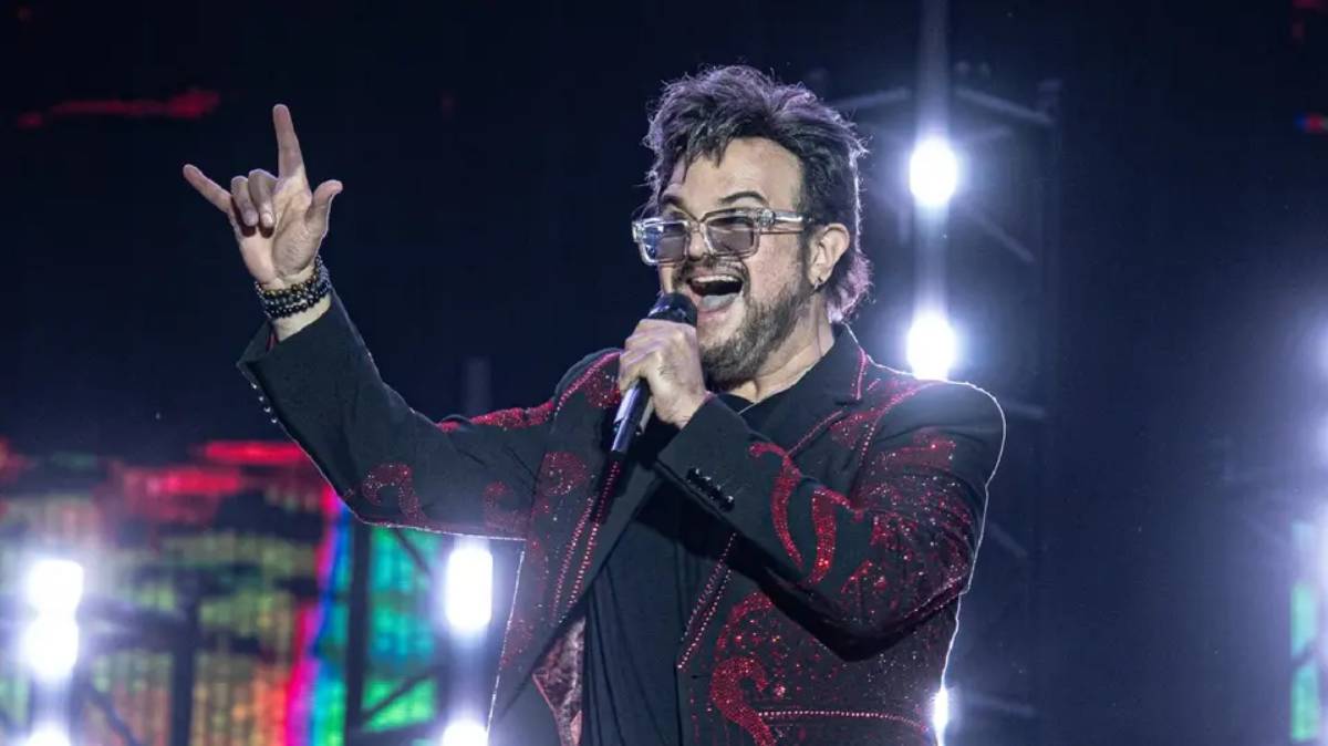 Aleks Syntek anuncia que se irá de México tras polémica por su concierto en Benito Juárez