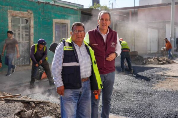 Pepe Chedraui supervisa bacheo en Minerales de Guadalupe con el programa “Bacheando Puebla”
