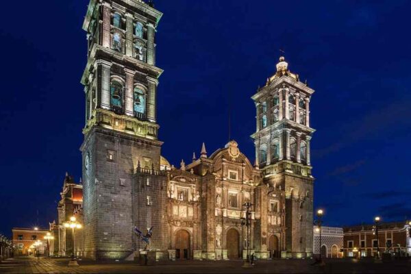 Puebla estrenará iluminación en su Catedral; Pepe Chedraui invita al encendido este lunes
