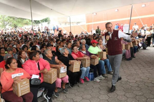 Pepe Chedraui entrega 5 mil 400 despensas en La Margarita con el programa Alimentación Imparable