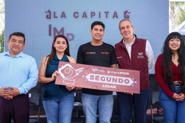 Jóvenes de San Miguel Canoa reciben capital semilla para impulsar sus emprendimientos