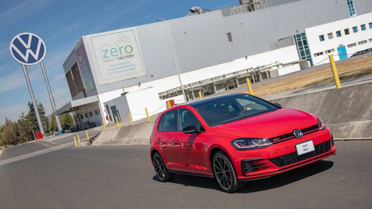 Volkswagen podría recontratar a 611 despedidos en Puebla para producir el Golf; esto les pidió el sindicato