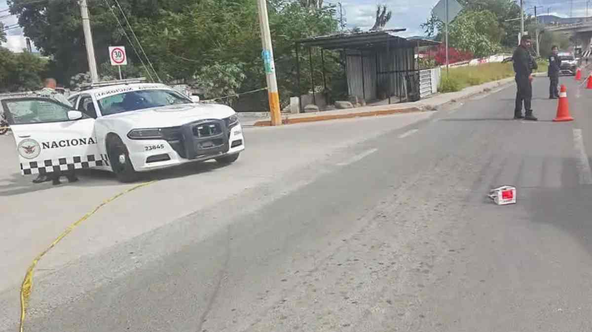 Atacan a balazos a albañil en Izúcar de Matamoros; dos sujetos en motocicleta huyeron