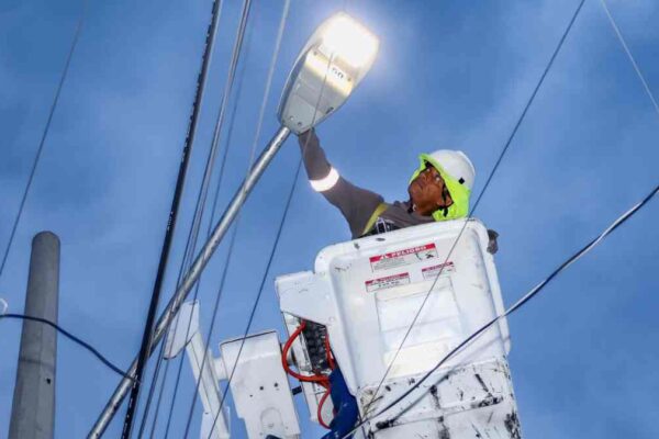 Revolución Mexicana estrena alumbrado LED: modernizan 152 luminarias en Puebla