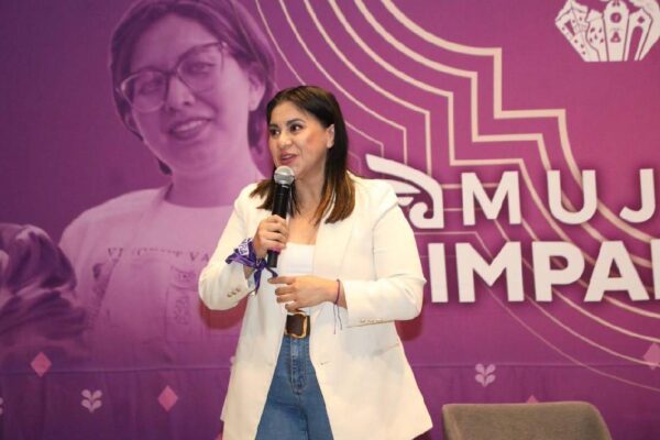 Pepe Chedraui lleva la prevención de la violencia digital a las juventudes de Puebla; 1,470 estudiantes se conectan