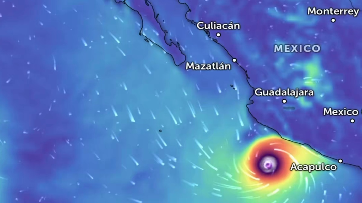 Furia en el Pacífico: El huracán Polo regresa a categoría 5 y mantiene en alerta máxima a seis estados; ¿Puebla está en la lista?
