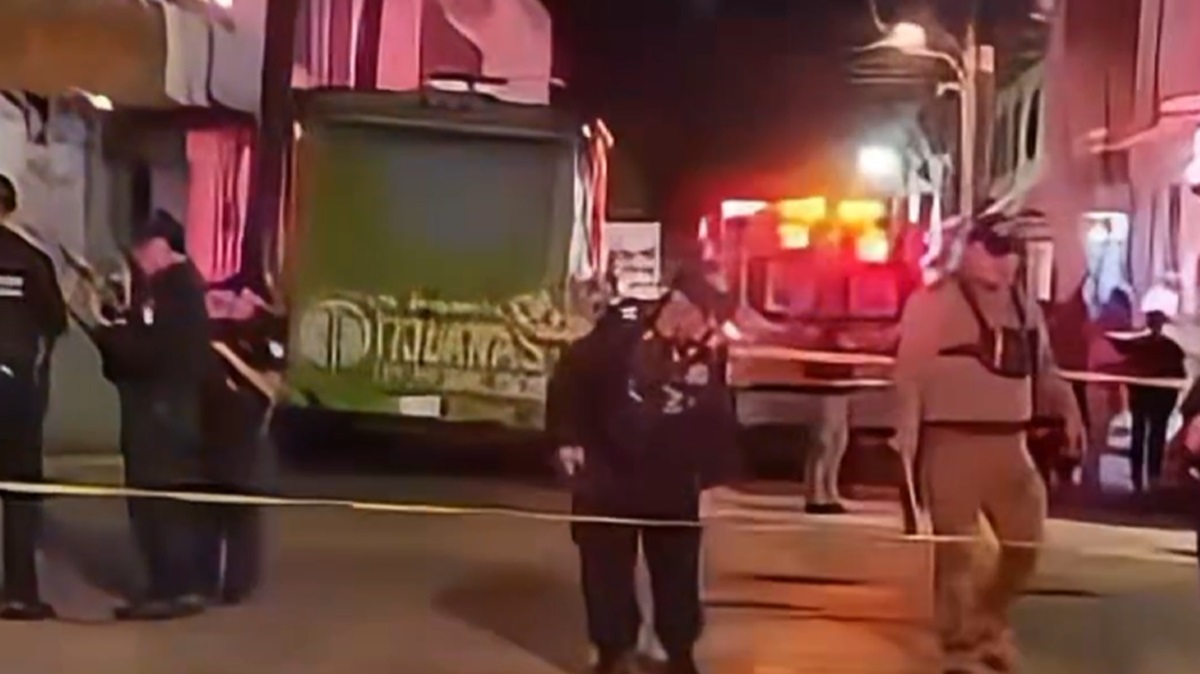 Plomo entre tacos y copas: Ejecutan a balazos a trabajador de ‘Tacos Tijuana’ en la zona de bares de San Andrés Cholula