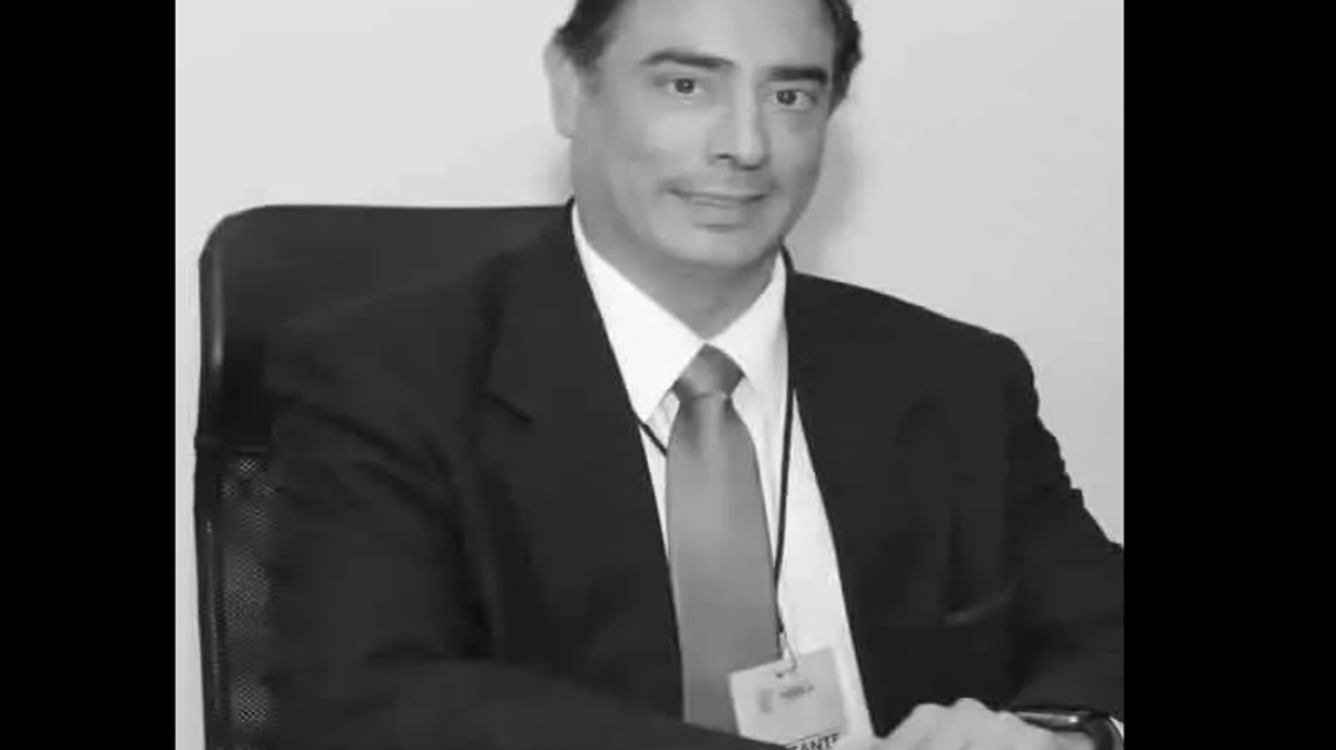 "Pido respeto y sensibilidad": Esposa de Rubén Curiel descarta versiones de homicidio en el CIS