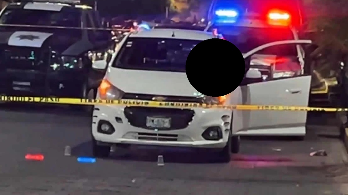 Plomo en la ruta nocturna: Motosicarios acribillan a joven pasajero de taxi de aplicación en Puebla
