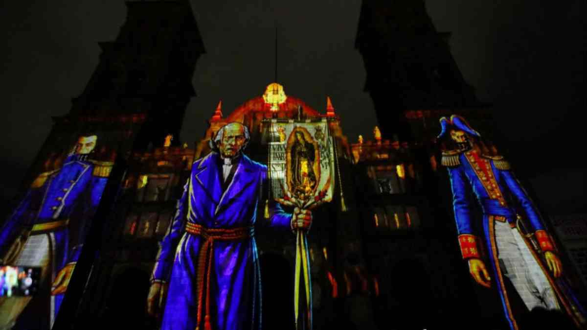 Videomapping de Fiestas Patrias convierte la Catedral de Puebla en escenario de la Independencia