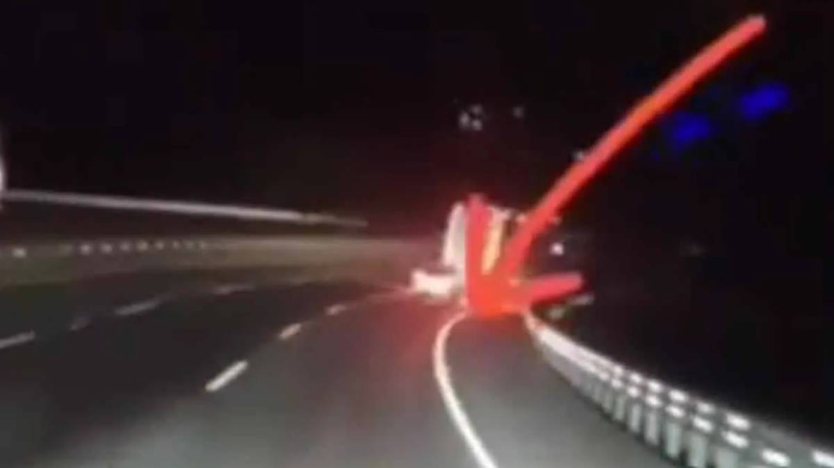 Alertan por falsa patrulla que intenta robar tráiler en la México-Puebla; usan X-Trail con torreta apócrifa
