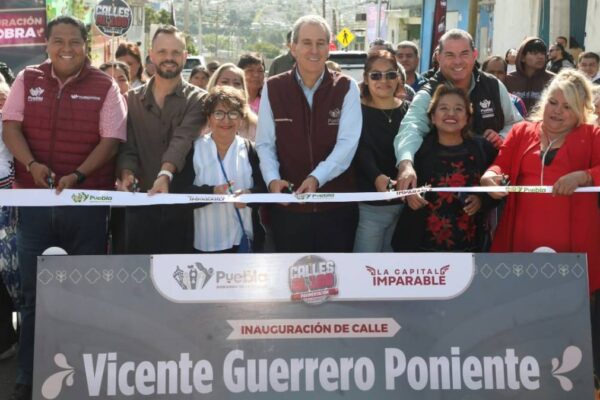 Pepe Chedraui entrega pavimentación en San Jerónimo Caleras y anuncia meta de 5 mil calles