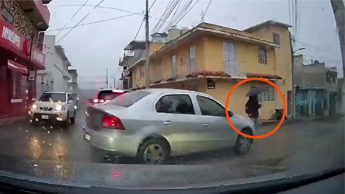 Alumno es atropellado cerca de telesecundaria en Zacatlán; conductor habría escapado tras el impacto