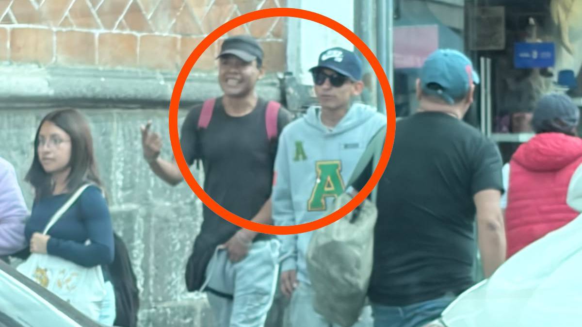 Rocían gas pimienta a adulto mayor en el Centro Histórico de Puebla tras discusión vial; agresores se fueron riendo