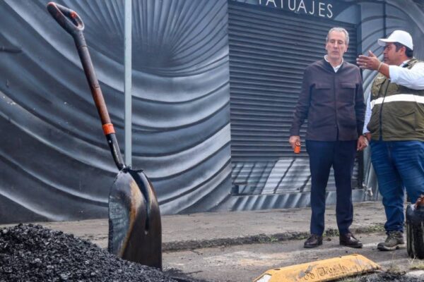 Pepe Chedraui acelera el bacheo en Los Volcanes y supervisa obras para mejorar la movilidad en Puebla